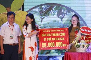 3 quả na ở Lạng Sơn được mua với giá 159 triệu đồng